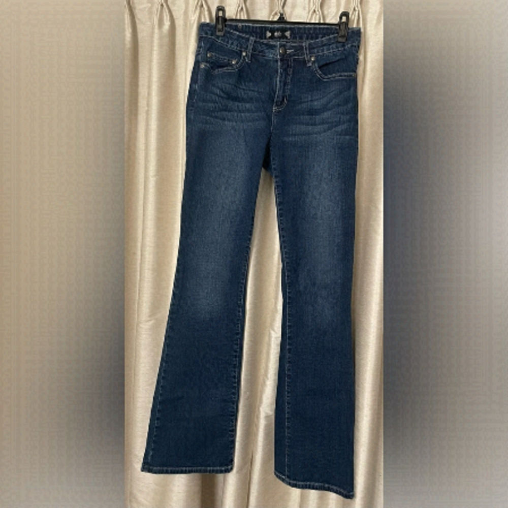 Tru Luxe bootcut jeans.